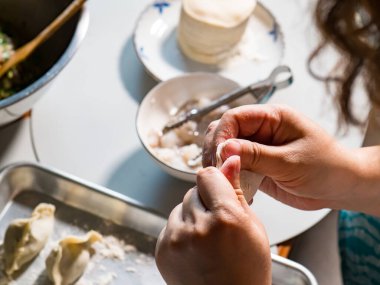 Kıymalı hamur tatlısı yapmak için.