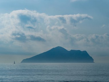 Tayvan, Yilan 'daki Guishan (Kaplumbağa) Adası.