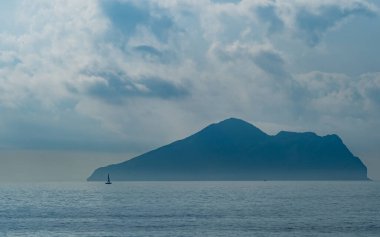 Tayvan, Yilan 'daki Guishan (Kaplumbağa) Adası.
