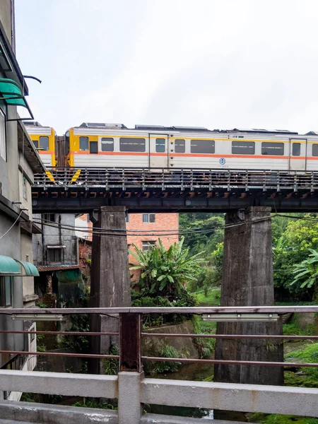 Tåg Pingxi Järnvägslinje Reser Pinghsi Gamla Gata New Taipei City — Stockfoto