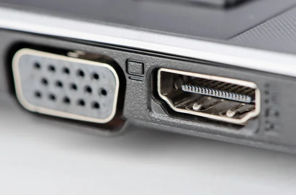 Tomadas HDMI e DisplayPort Imagens Royalty-Free