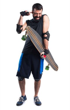 Kulakları kapsayan patenci