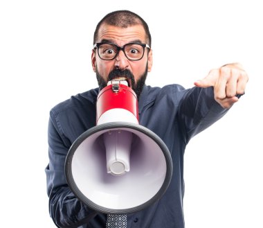 Megafon tarafından bağıran adam