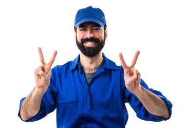 Zafer jest yapıyor tesisatçı