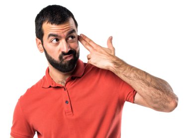 Yakışıklı adam intihar jest yapma