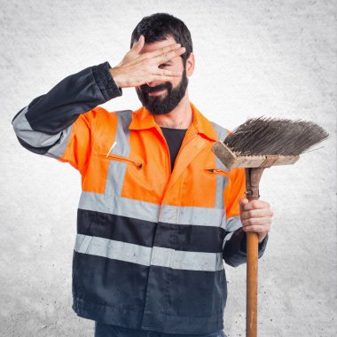 Çöp Adam yüzünü kapsayan