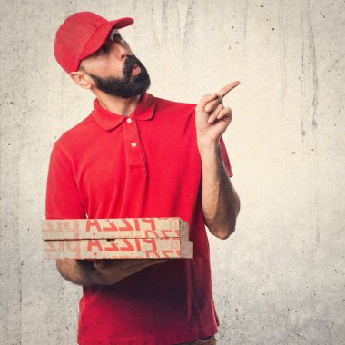 Pizza teslimi adam düşünme