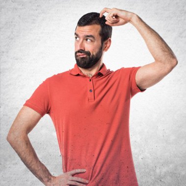 Yakışıklı adam şüpheleri