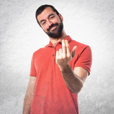 Yakışıklı adam önümüzdeki jest