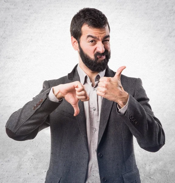 Hombre sobre fondo aislado — Foto de Stock