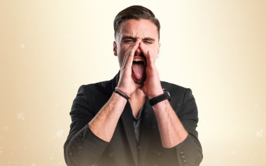 Yakışıklı adam kapak eaing