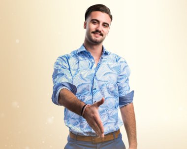 Yakışıklı adam bir anlaşma yapma