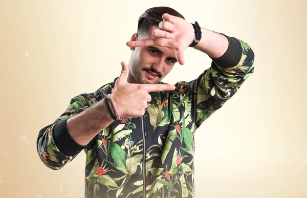 İzole arka plan üzerinde model