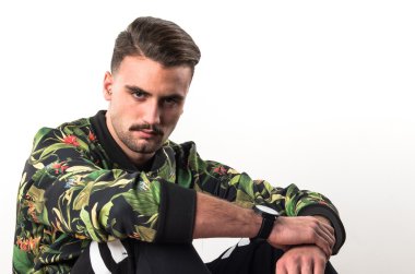 Model adam Studio