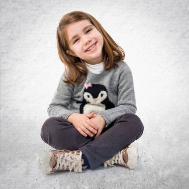 Kız izole arka plan üzerinde