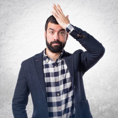 Yakışıklı adam şüpheleri