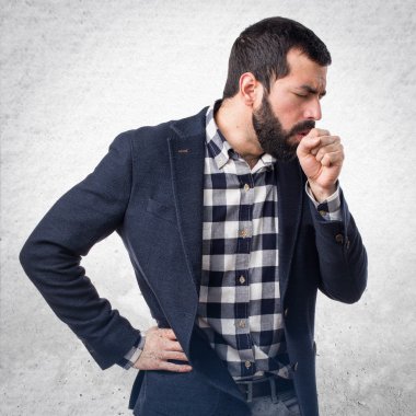 Adam çok öksürük