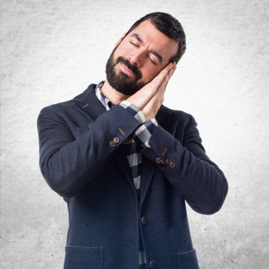 Uyku jest yapan erkek