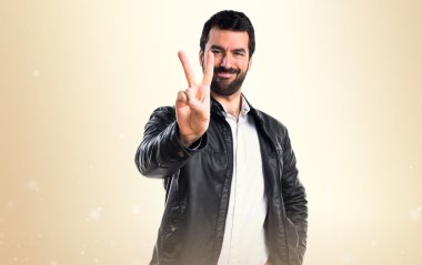 Adam izole arka plan