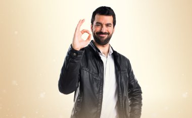 Adam izole arka plan