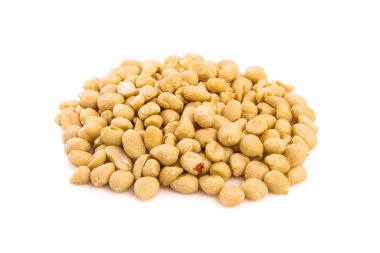 Kuruyemiş izole arka plan üzerinde