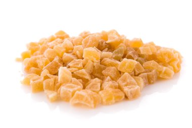 Kuruyemiş izole arka plan üzerinde