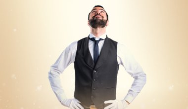 Lüks garson ararken