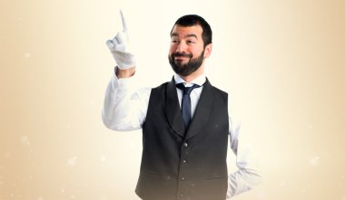 Şeffaf ekranda dokunmadan lüks garson