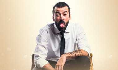 Onun dilini alarak iş adamı