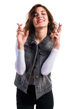 Parmaklarını çapraz kadınla