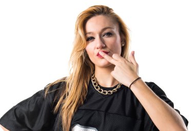 Boynuz jest yapma kadın