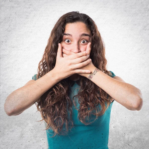 Adolescente chica haciendo gesto sorpresa — Foto de Stock