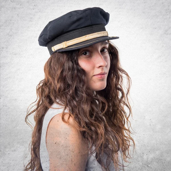 Modelku na sobě klobouk moře — Stock fotografie