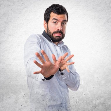 Hiçbir hareketi yapan erkek