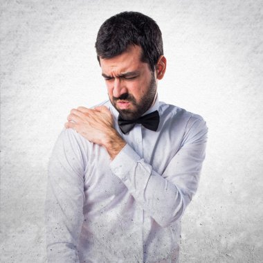 Garson ile omuz ağrısı bel ağrısı ile