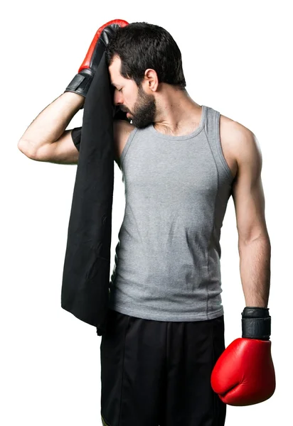 Sportivo con guanti da boxe — Foto Stock