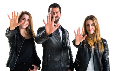 Üç arkadaş beş sayma