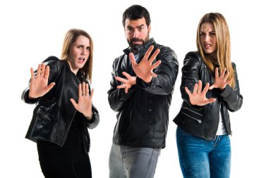 Dur işareti yapma arkadaşlar