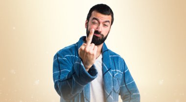 Erkekte sabahlık boynuz jest yapma