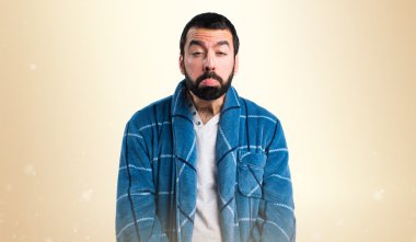 Sabahlık üzgün sinirli adam