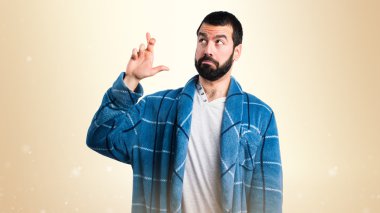 Sabahlık parmaklarıyla geçiş erkekte