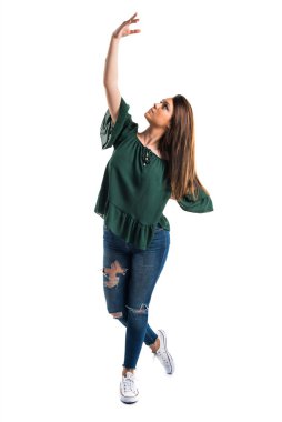 Genç kız izole beyaz arka plan üzerinde