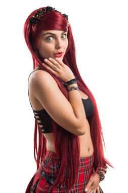 İzole beyaz kağıt üzerine genç kız