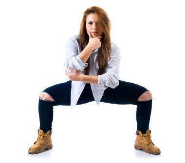 İzole arka plan üzerinde dans kadın