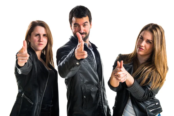 Friends making gun gesture — Stock Photo, Image