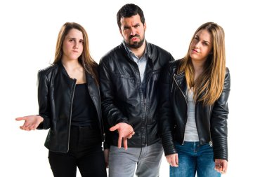 İzole arka plan üzerinde arkadaşlar