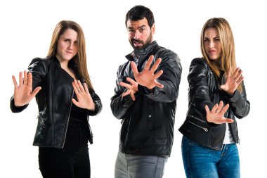 Dur işareti yapma arkadaşlar