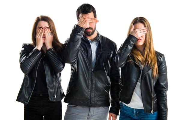 Friends covering their eyes — Stock Photo, Image