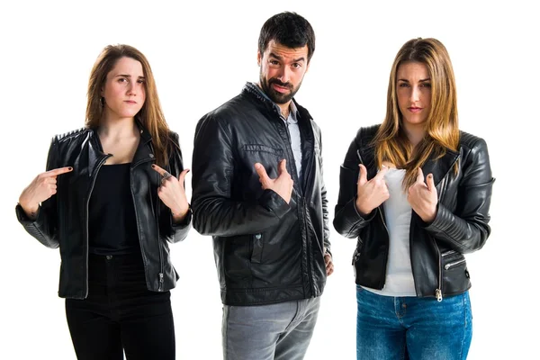 Gör sürpriz jest yaparak