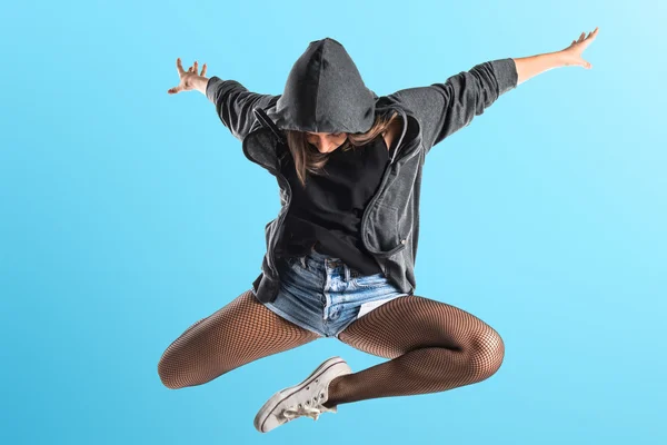Adolescente hip-hop bailarina saltando —  Fotos de Stock